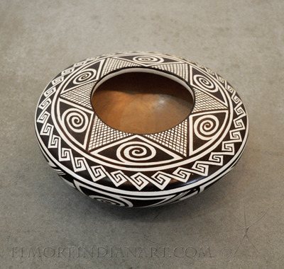Hopi Black on White Seed Jar by Helen Naha (Feather Woman)