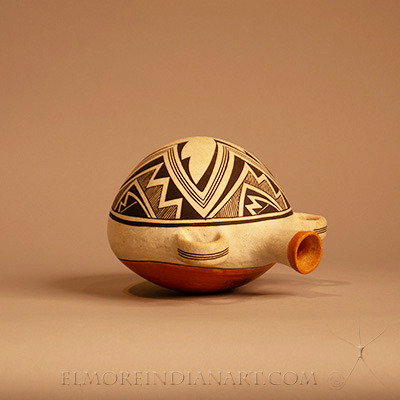 Acoma Fine Line Canteen by Lucy Lewis, c.1930