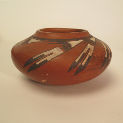 Hopi Redware Seed Jar by Nampeyo, c. 1905 details Hopi Redware Seed Jar by Nampeyo, c. 1905