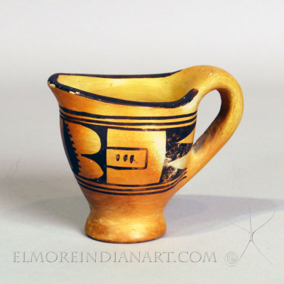 Old Hopi Cup, Fannie Nampeyo, c. 1920 details Old Hopi Cup, Fannie Nampeyo, c. 1920