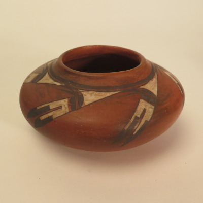 Hopi Redware Seed Jar by Nampeyo, c. 1905 details Hopi Redware Seed Jar by Nampeyo, c. 1905
