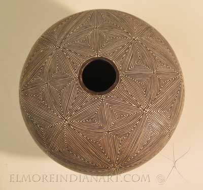 Acoma Fine Line Seed Jar by Marie Z. Chino