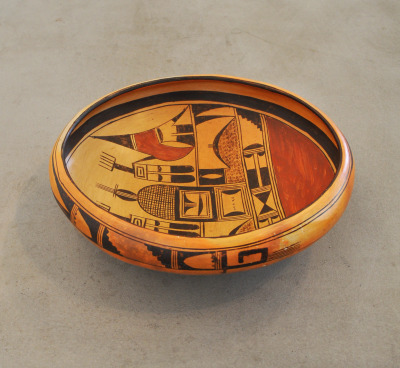 Masterpiece Hopi Bowl by Nampeyo and Fannie, c. 1930 details Masterpiece Hopi Bowl by Nampeyo and Fannie, c. 1930