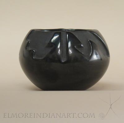 Santa Clara Carved Blackware Jar by Flora Naranjo
